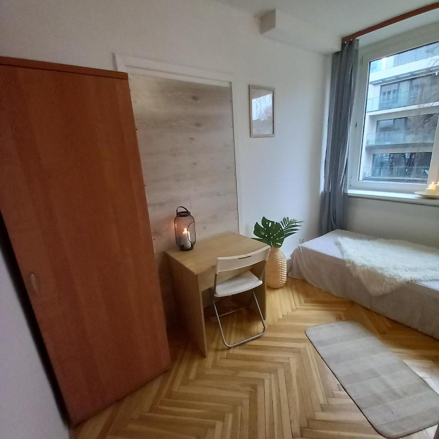Regem Pokoje Zlota Warsawa Bagian luar foto